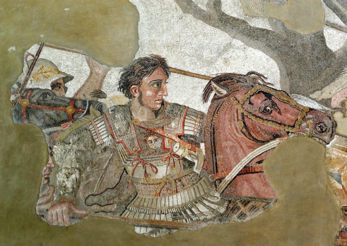 Mosaico romano proveniente do piso da Casa do Fauno, em Pompeia, executado a partir de uma pintura do grego Filóxeno de Erétria, A Batalha de Alexandre, século III a.C. Representa a batalha de Isso (333 a.C.), durante a qual Alexandre, o Grande, figurando neste pormenor, alcançou uma vitória esmagadora sobre o rei persa Dario III.
Mosaico, 313 × 582 cm na totalidade da obra. Museu Arqueológico Nacional de Nápoles.