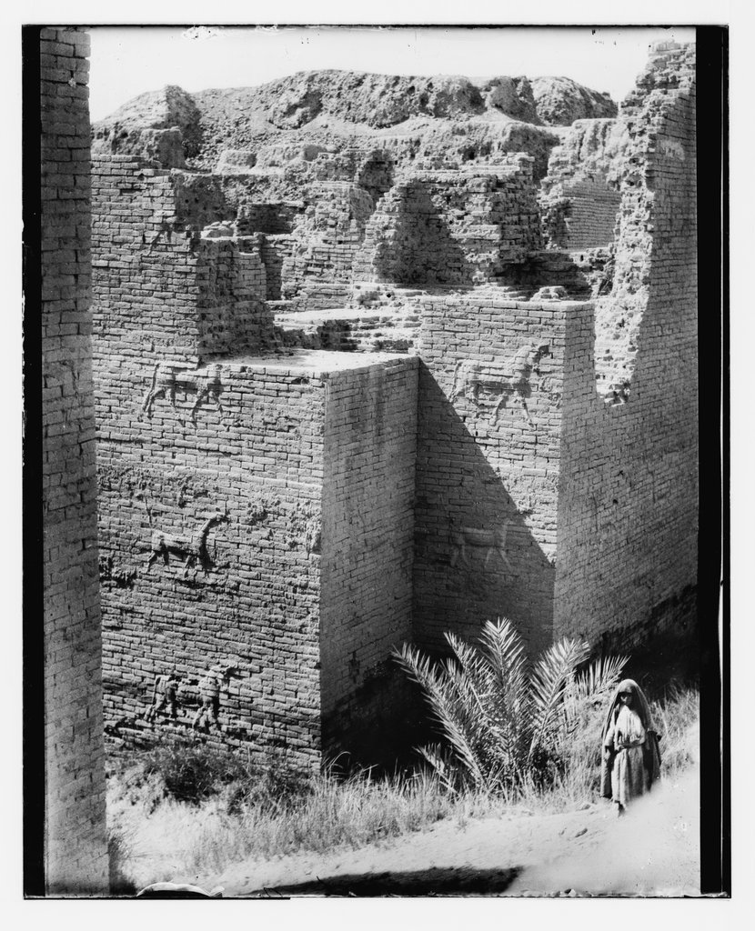O portão de Ishtar após a escavação, foto tirada por volta do fim de setembro de 1932, coleção Matson